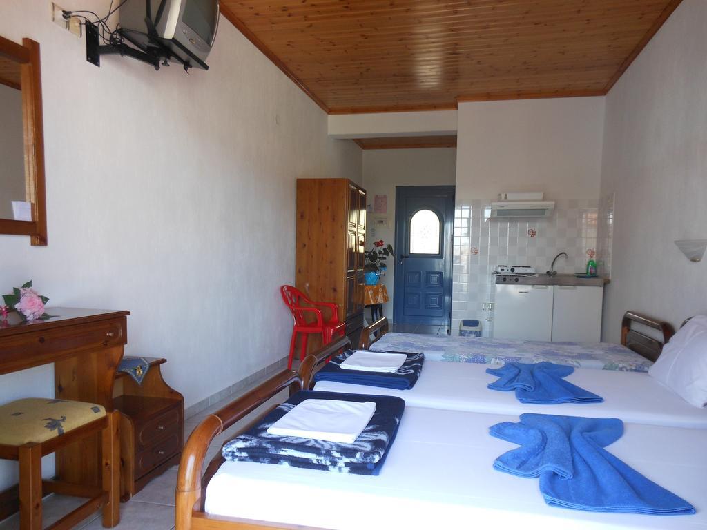 Apartamento Pansion Giorgos&Rania Skiathos Habitación foto